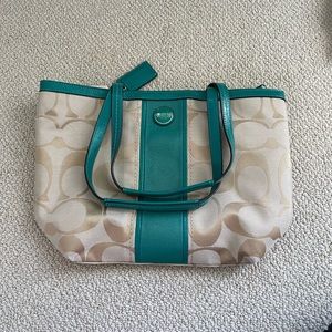 Coach shoulder bag